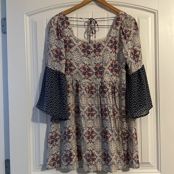 Umgee Floral Bell Sleeve scoop neck boho  Dress M - Picture 5 of 9